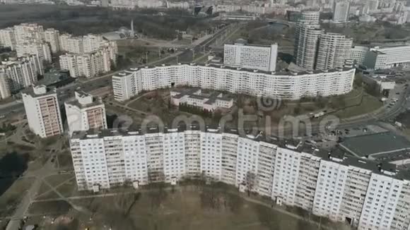 空中白俄罗斯明斯克市的无人机拍摄景观视频的预览图