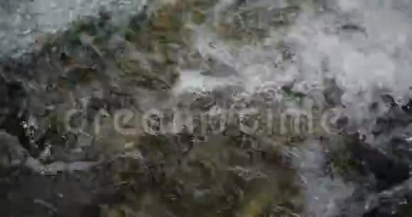 山河在4K近距离射击视频的预览图