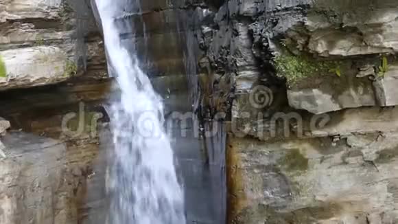 石壁小净瀑视频的预览图