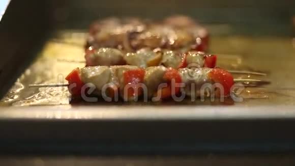 热肉美食视频的预览图