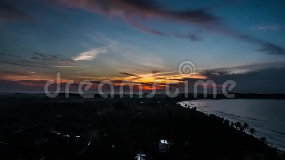 韦利加玛日出热带景观图时间图4k视频的预览图