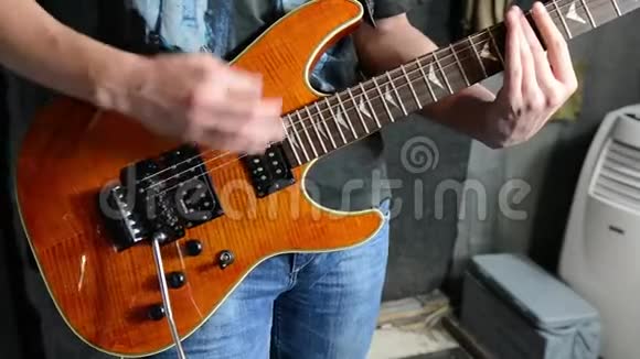 乐队音乐吉他摇滚视频的预览图