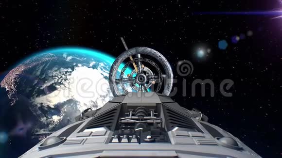 太空船在地球背景下飞入太空站门三维动画地球的纹理是在视频的预览图