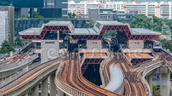 句容东立交大地铁车站空中时差是中国主要的综合公共交通枢纽之一视频的预览图