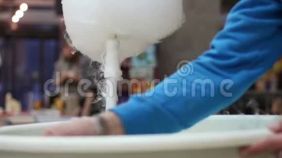 棉花糖供应商清洗盘卫生控制过量糖消费视频的预览图