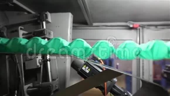 床垫弹簧的制造无人弹簧块的装配工艺弹簧块的装配车间视频的预览图