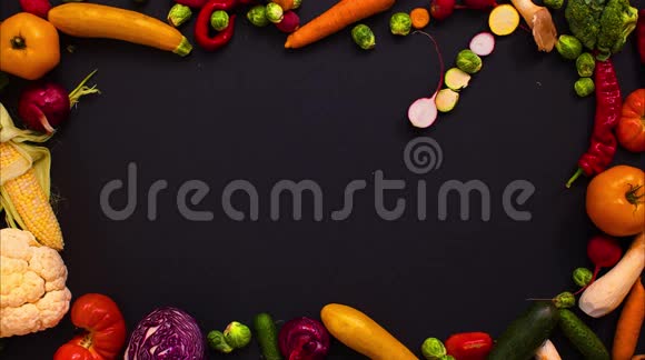 蔬菜做字母C视频的预览图