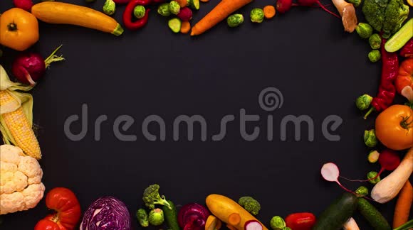 蔬菜做成的字母Y视频的预览图