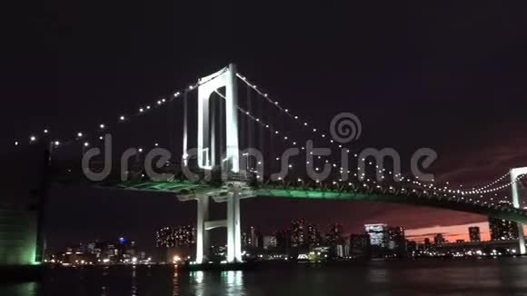 日本的夜城桥灯视频的预览图