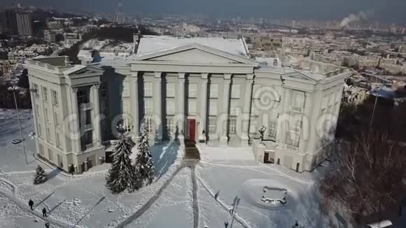 乌克兰历史国家博物馆视频的预览图