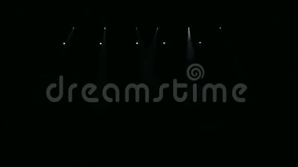 有灯光的自由舞台舞台灯光背景视频的预览图