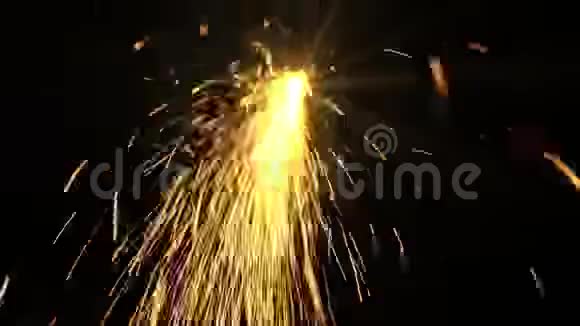焊接火花粒子金黄色视频的预览图