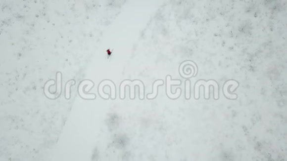 滑雪者的训练莫斯科地区视频的预览图