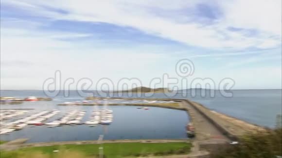 爱尔兰一名男子被拍成海湾视频的预览图
