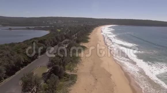 飞越澳大利亚的伊甸园海滩视频的预览图