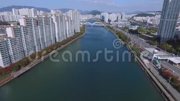 2017釜山绥阳河的秋天视频的预览图