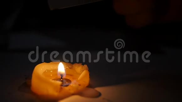 蜡烛纸火焰视频的预览图