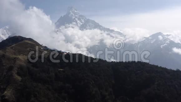 尼泊尔安纳普尔纳玛迪喜徒步旅行录像视频的预览图