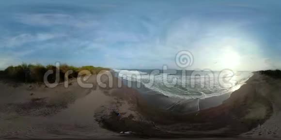 靠近海洋的沙滩vr360视频的预览图
