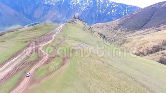 格鲁吉亚第比利斯2018年5月26日航拍视频美山景夏日视频的预览图