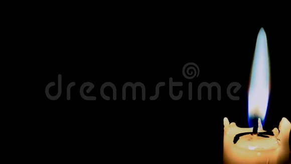 一盏蜡烛照明视频的预览图