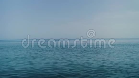碧海静谧天际静思视频的预览图