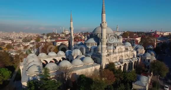 拥有鸟瞰伊斯坦布尔土耳其塞哈德清真寺视频的预览图