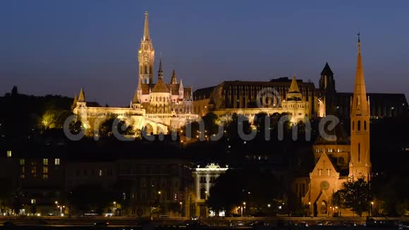 布达佩斯布达部分夜景视频的预览图