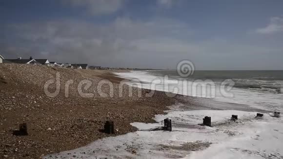 巴德甘海滩附近的博格诺雷吉斯西苏塞克斯英国视频的预览图