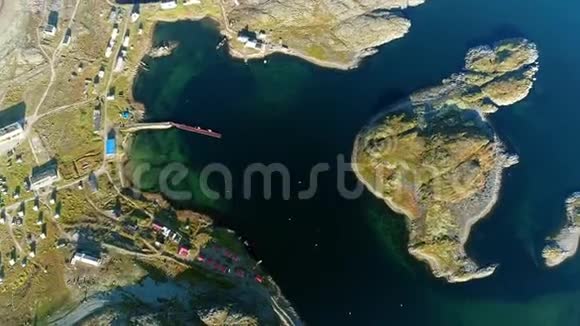 巴伦支海SttsDalniyeZelentsy的安静自然拍摄多镜头视频的预览图