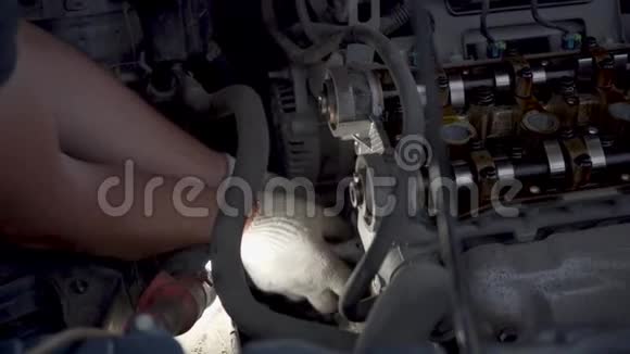 专业汽车技工汽车维修理念视频的预览图