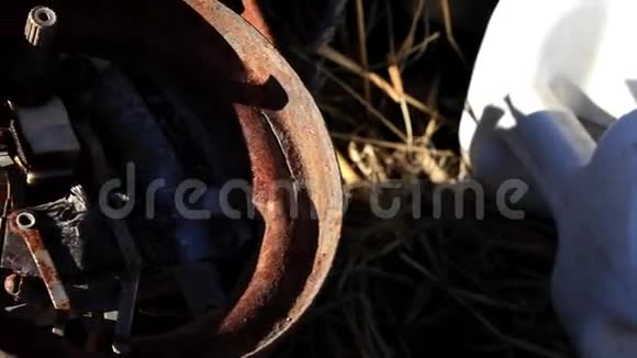 金属齿轮废金属视频的预览图