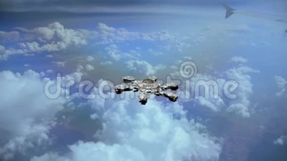 从飞机上看到的云层上的UFO视频视频的预览图