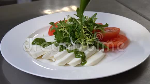 美食餐厅健康饮食沙拉酱视频的预览图