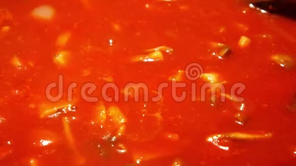 锅煮番茄汤视频的预览图