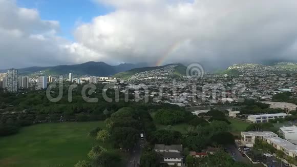 檀香山彩虹拱门瓦胡岛夏威夷风暴清除视频的预览图