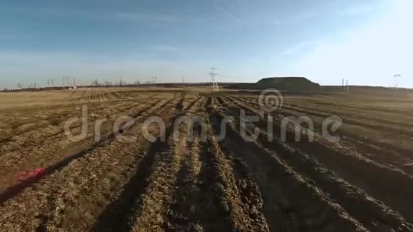 农业领域和电力线路26条视频的预览图