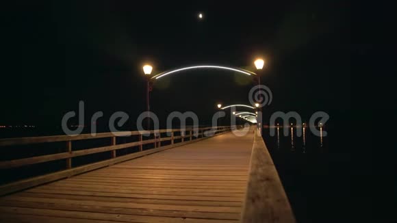 白岩码头之夜公元前4K年视频的预览图