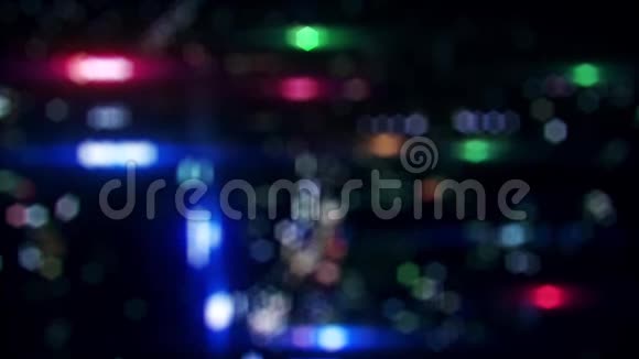 彩色模糊的城市夜晚灯光循环运动背景视频的预览图