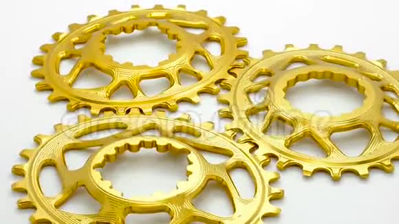 金色椭圆形自行车链条齿轮视频的预览图