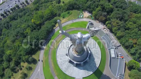 基辅市乌克兰首都空中无人机飞行录像祖国视频的预览图