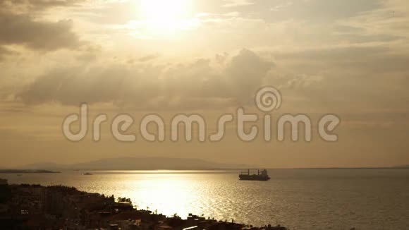伊兹密尔海湾日落视频的预览图