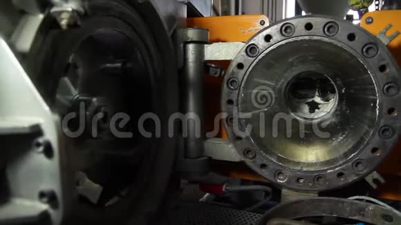 高压给燃气轮机压缩机离心场景工厂的工业生产类型视频的预览图