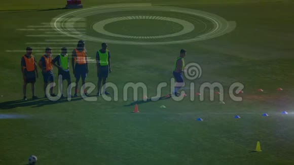 在足球队训练中转换3DDNA视频的预览图