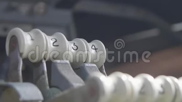 商用飞机仪表面板视频的预览图