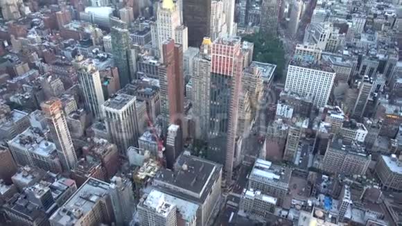 美国纽约市2018年6月16日夏季晚上纽约空中拍摄和天际线视频的预览图