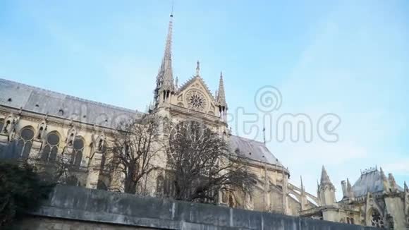 巴黎圣母院的景色视频的预览图