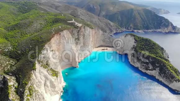 最高景观纳瓦吉奥湾沉船海滩希腊Zakynthos视频的预览图