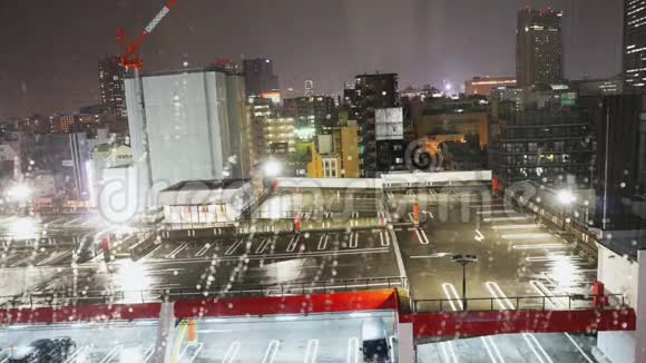 雨夜的城市景观视频的预览图