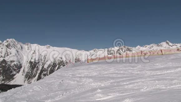 阿尔卑斯山全景视频的预览图